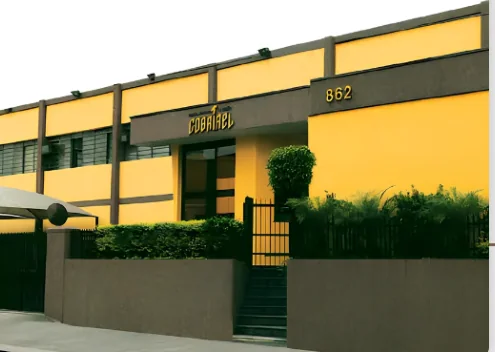 Fachada da Cobrirel na Mooca, São Paulo
